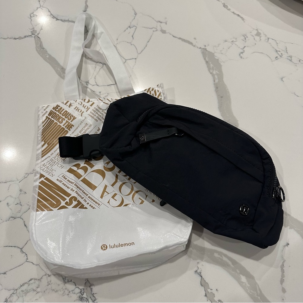 Lululemon On The Beat Belt Bag Black NWT + Tote